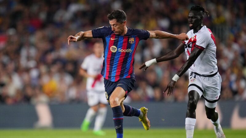 F.C. Barcelona-Rayo: una racha para la permanencia